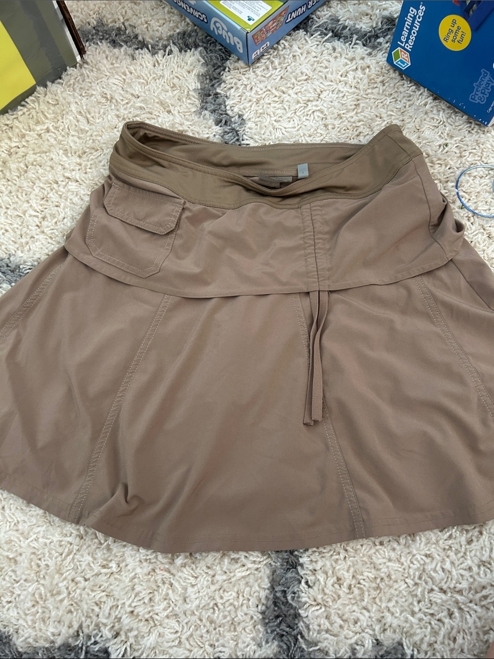 Athleta khaki colored sports skirt